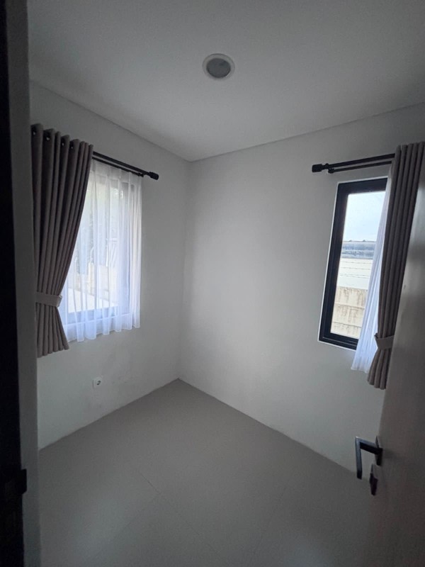 For Rent. Rumah Cantik Park Serpong Park North, dekat Gading Serpong