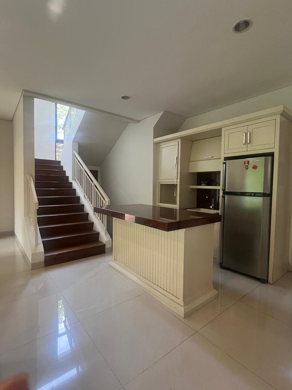 Rumah Furnish Siap Huni di De Park BSD Dekat Mall