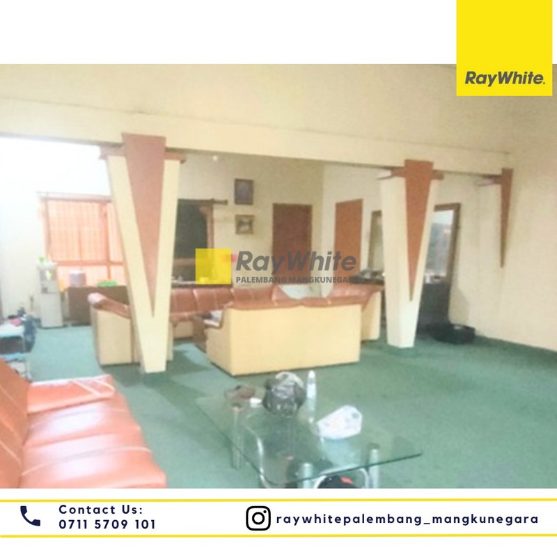 Rumah Besar di Pusat Bisnis dan Pendidikan Palembang