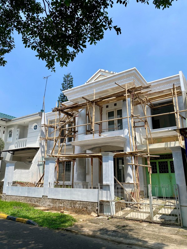 Rumah 2 lantai di Puspita Loka BSD Dekat Akses Tol