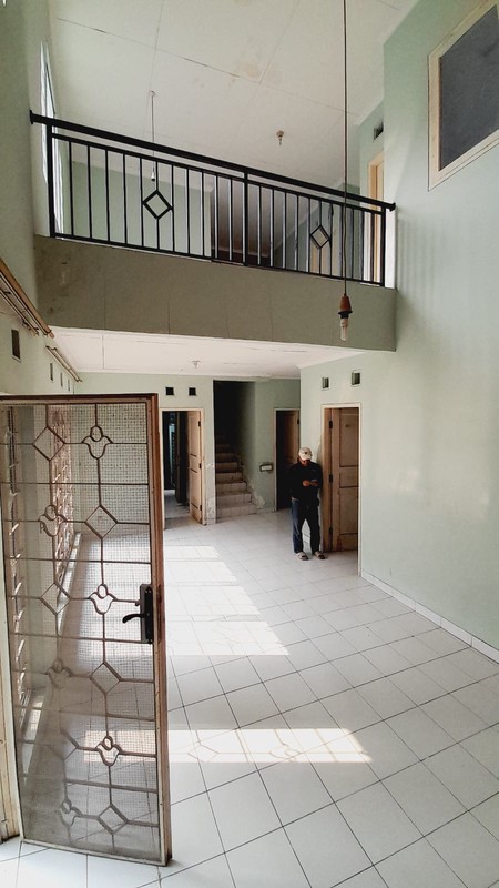 Rumah 2 lantai di Puspita Loka BSD Dekat Akses Tol