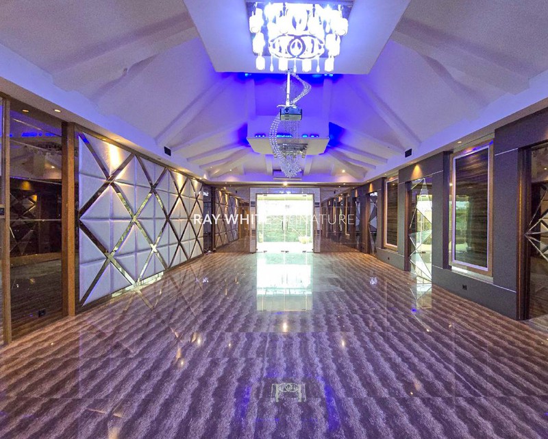 Rumah Mewah Strategis di Jl Tebet Raya - Lokasi Premium untuk Bisnis Anda!