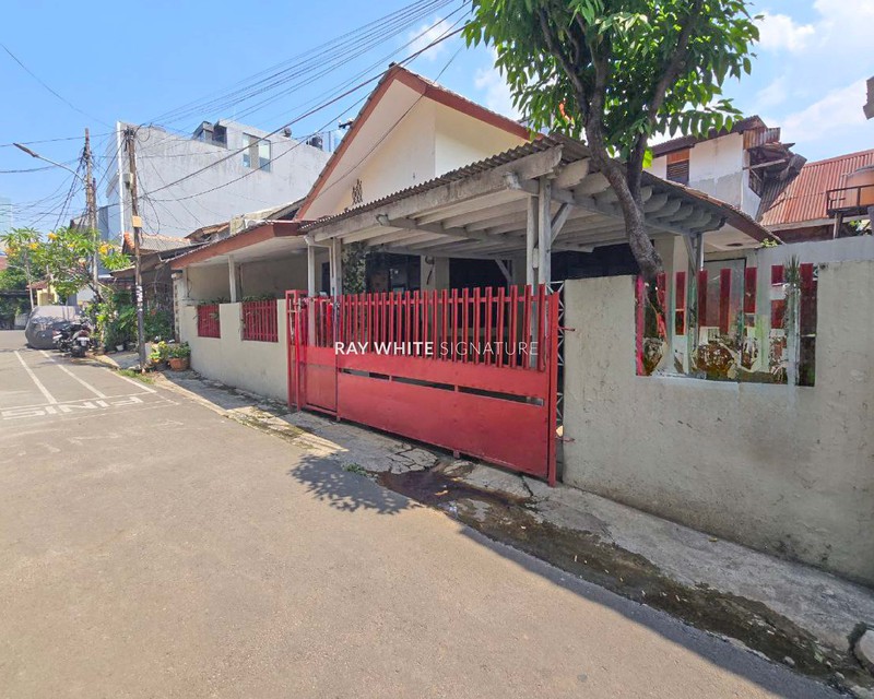 Rumah Strategis 1 Lantai di Benhil - Ideal untuk Kos & Investasi