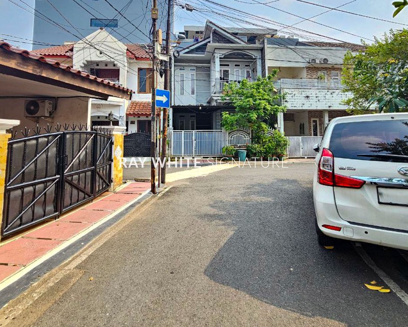 Dijual Rumah Cocok Untuk Kos di Jl Pengairan Benhil