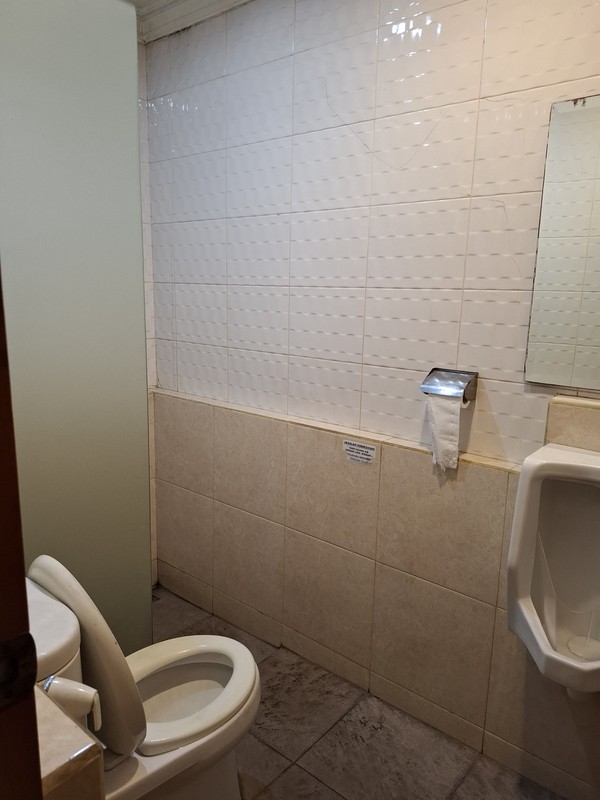 Dijual Cepat! Ruko 4 Lantai di Lokasi Emas Jatiwaringin Jakarta Timur