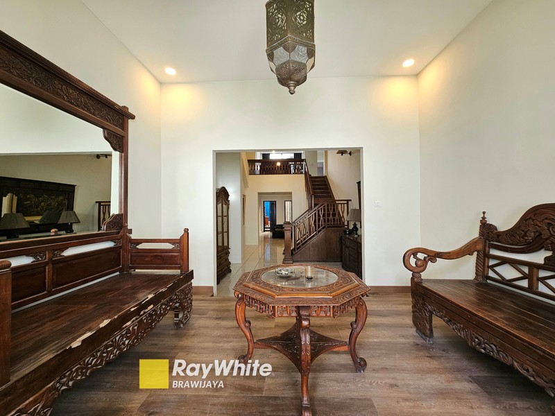 Rumah di Fatmawati, Cilandak, Jakarta Selatan, Sudah Renovasi, Siap Huni, 3 menit ke MRT Cipete Raya