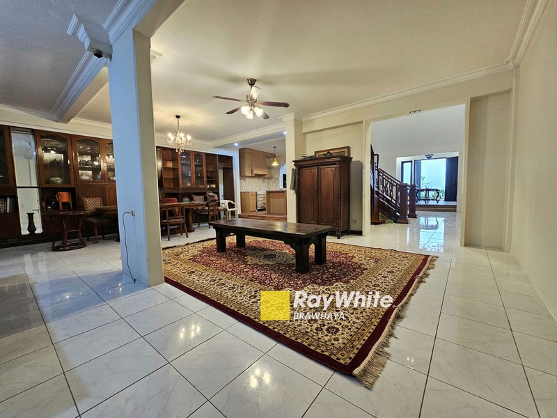 Rumah di Fatmawati, Cilandak, Jakarta Selatan, Sudah Renovasi, Siap Huni, 3 menit ke MRT Cipete Raya