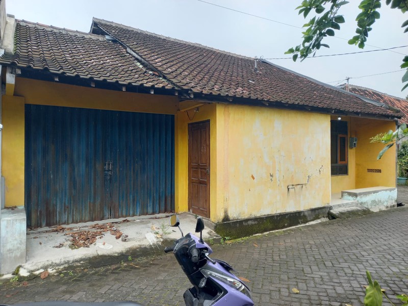Disewakan Rumah Sederhana di Onggomertan, Dekat Kota & Akses Mobil, Maguwoharjo, Depok, Sleman