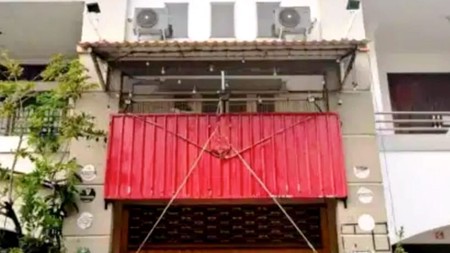 DISEWAKAN RUKO 2,5 LANTAI CITRALAND TAMAN INTERNATIONAL VILLAGE SURABAYA BARAT