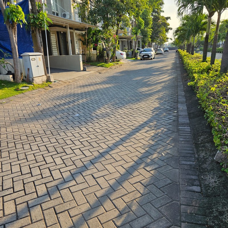 DIJUAL CEPAT RUMAH SIAP HUNI GREENLAKE CITRALAND SURABAYA BARAT