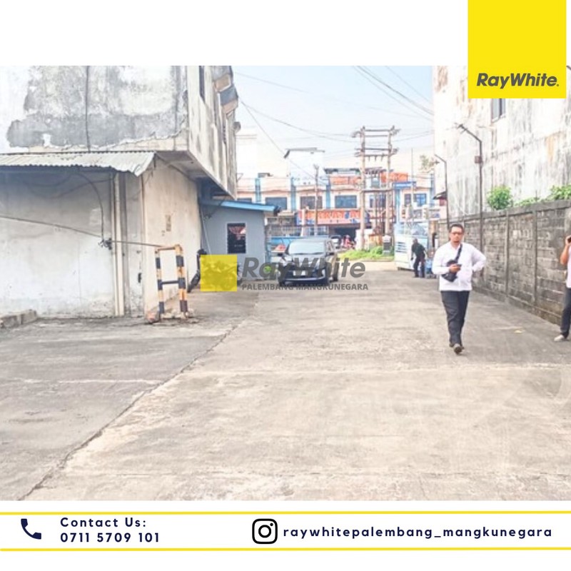 Gudang di KM.12 Palembang 