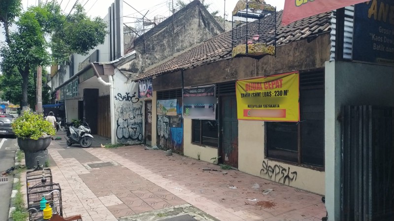 Dijual Rumah Tinggal Di Tengah Kota Cocok Untuk Usaha/Guesthouse, Notoprajan, Ngampilan