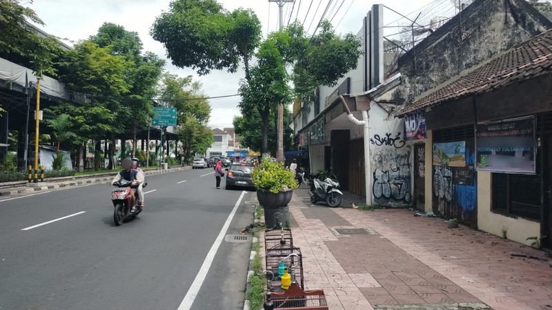 Dijual Rumah Tinggal Di Tengah Kota Cocok Untuk Usaha/Guesthouse, Notoprajan, Ngampilan