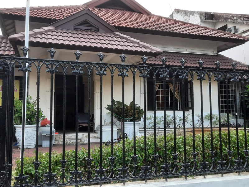 Rumah di Kawasan Menteng - Jakarta Pusat dengan Lingkungan yang Tenang dan Nyaman