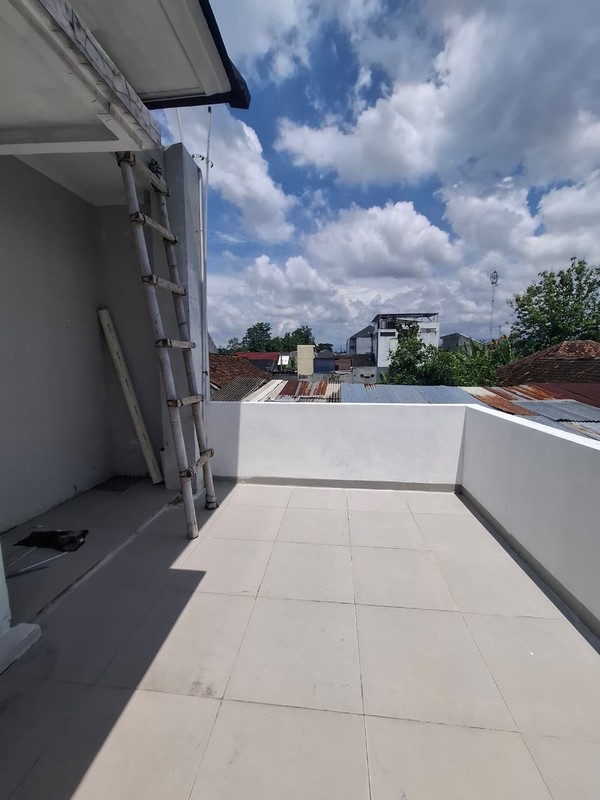 Dijual Rumah 2 Lantai Mewah Semi Furnish di Dalam Perum, Sendangadi, Mlati, Sleman Lokasi Super Strategis.