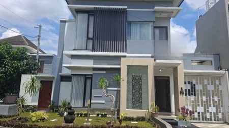 Dijual Rumah 2 Lantai Mewah Semi Furnish di Dalam Perum, Sendangadi, Mlati, Sleman Lokasi Super Strategis.
