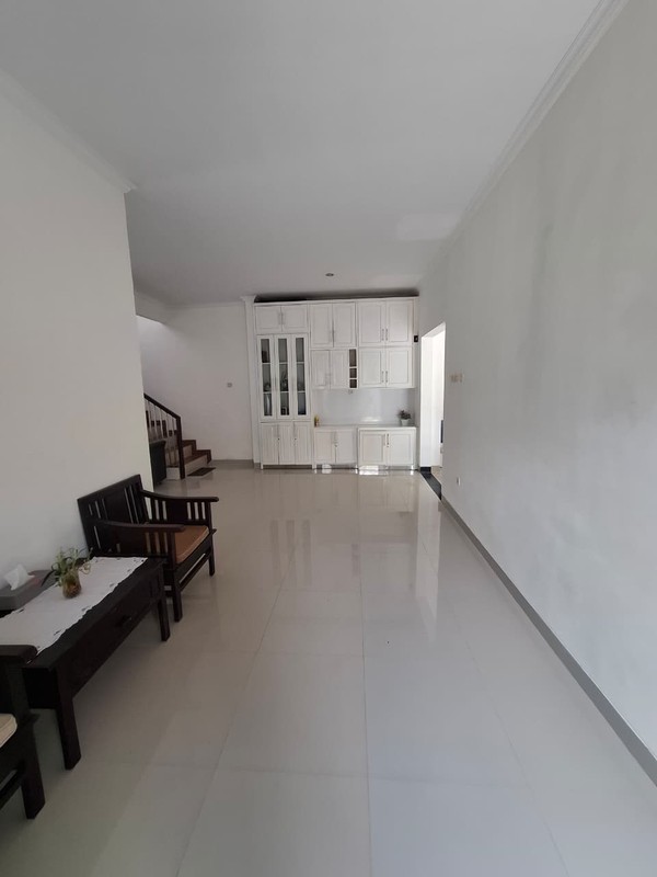 Dijual Rumah 2 Lantai Mewah Semi Furnish di Dalam Perum, Sendangadi, Mlati, Sleman Lokasi Super Strategis.