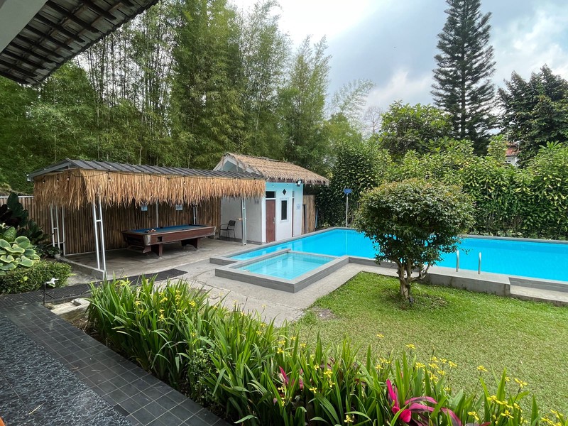 Villa Sejuk Pemandangan Indah Pegunungan, Di Puncak, Cisarua, Bogor