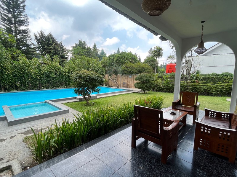 Villa Sejuk Pemandangan Indah Pegunungan, Di Puncak, Cisarua, Bogor