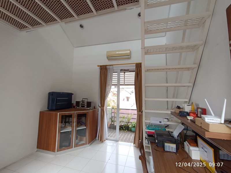 Rumah Nyaman dan Fungsional View Eco Park di Tebet Jakarta Selatan