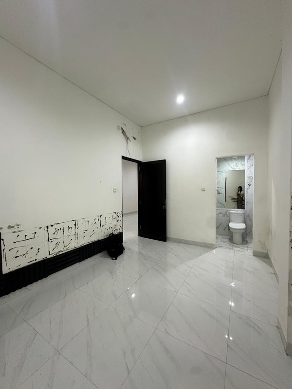 Dijual Rumah di JL. Kencana Kelurahan Cipondoh - Tangerang