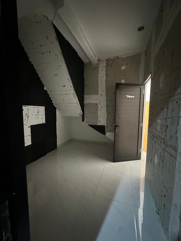 Dijual Rumah di JL. Kencana Kelurahan Cipondoh - Tangerang