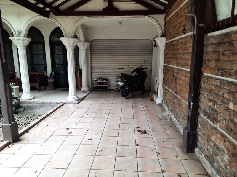 Dijual Rumah Tinggal Pinggir Jalan Besar Lokasi Strategis Di Rawamangun, Jakarta Timur