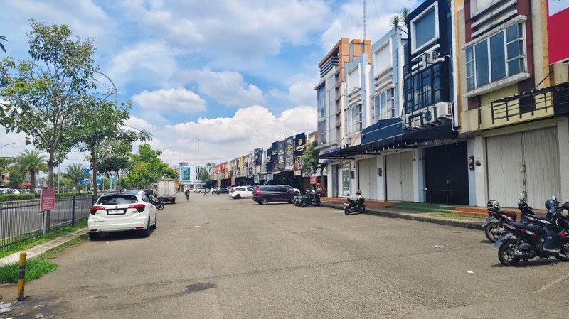 Ruko Depan 2 Lantai Jalan Utama Grand Wisata Tambun Selatan Bekasi