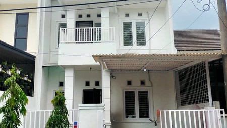 Dijual Rumah Nyaman di Regency Melati Mas - Dekat Alam Sutera & BSD