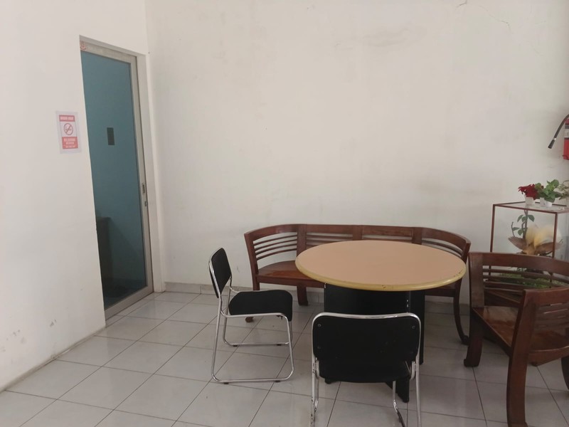 Rumah siap huni cocok untuk usaha di Parakan Asri lokasi dekat batununggal jarang ada