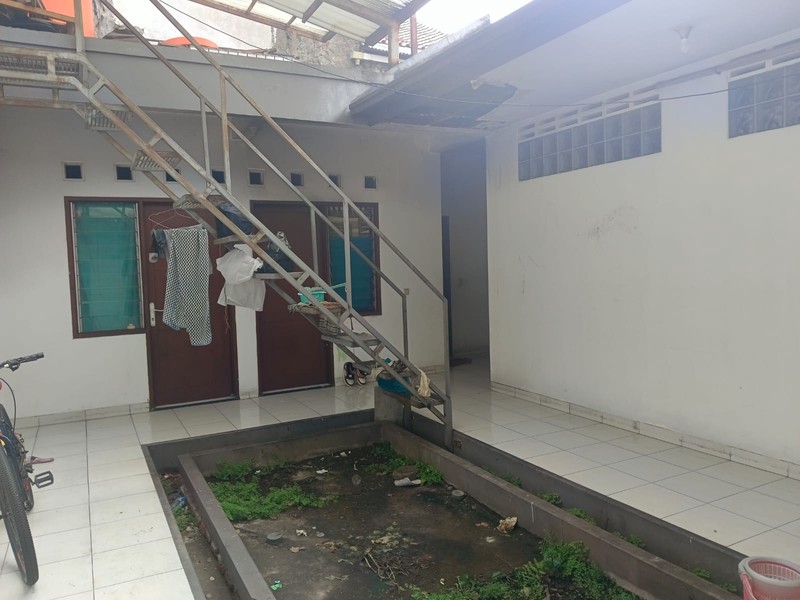 Rumah siap huni cocok untuk usaha di Parakan Asri lokasi dekat batununggal jarang ada