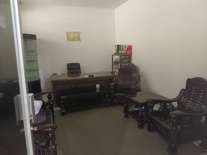 Rumah siap huni cocok untuk usaha di Parakan Asri lokasi dekat batununggal jarang ada