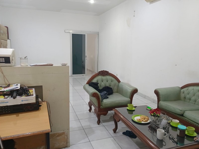 Rumah siap huni cocok untuk usaha di Parakan Asri lokasi dekat batununggal jarang ada