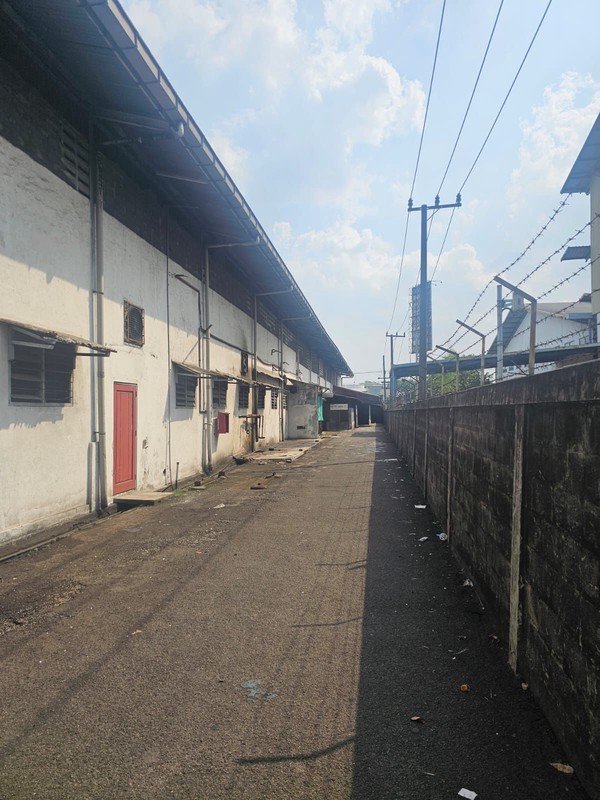 DI SEWA GUDANG BERBEK INDUSTRI SIDOARJO, HANYA 10 MENIT KE SURABAYA