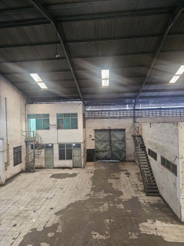 DI SEWA GUDANG BERBEK INDUSTRI SIDOARJO, HANYA 10 MENIT KE SURABAYA