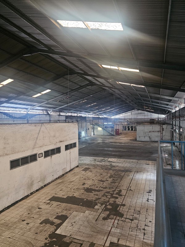 DI SEWA GUDANG BERBEK INDUSTRI SIDOARJO, HANYA 10 MENIT KE SURABAYA