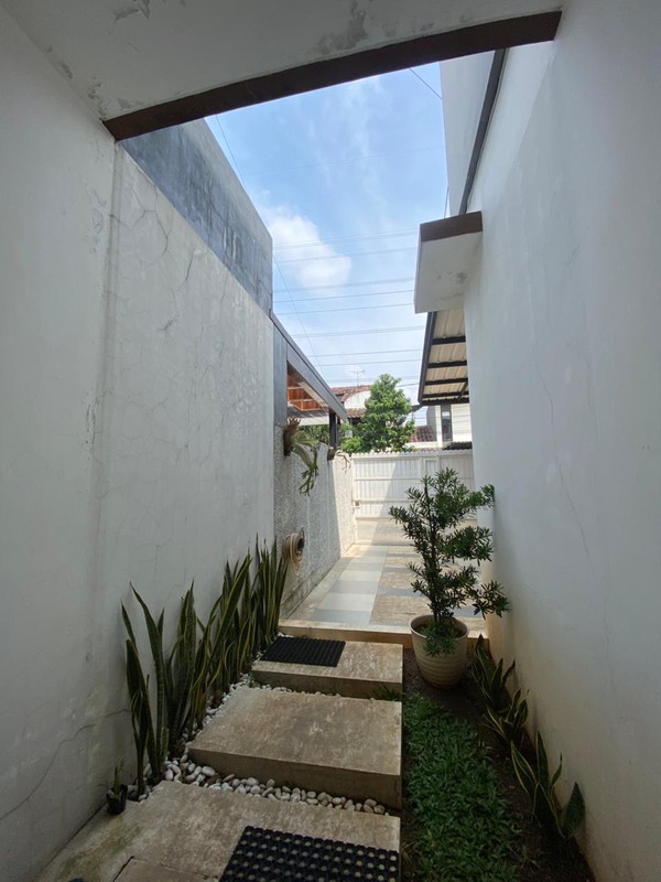 Rumah Minimalis 2 Lantai di Cinere - Siap Huni, Harga Terbaik