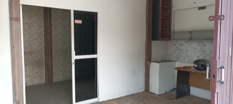 Ruko 2 Lantai Siap Huni Di Lokasi Komersial Ramai Usaha di Tebet Utara, dekat Jl. Abdullah Syafei
