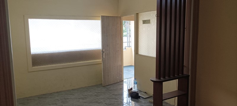 Ruko 2 Lantai Siap Huni Di Lokasi Komersial Ramai Usaha di Tebet Utara, dekat Jl. Abdullah Syafei