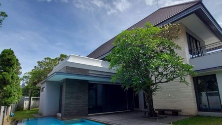 Rumah Minimalis Hook Modern Di Daerah Kebayoran Baru
