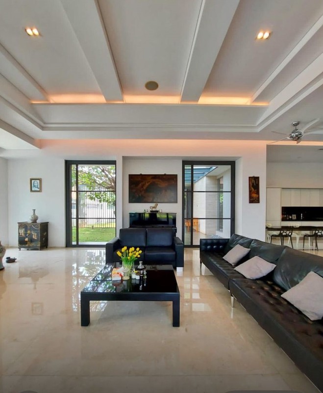 Rumah Minimalis Hook Modern Di Daerah Kebayoran Baru