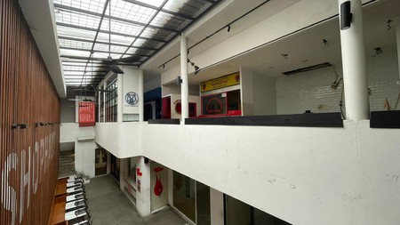 Disewakan Mini Building di Area Komersial Prime Menteng