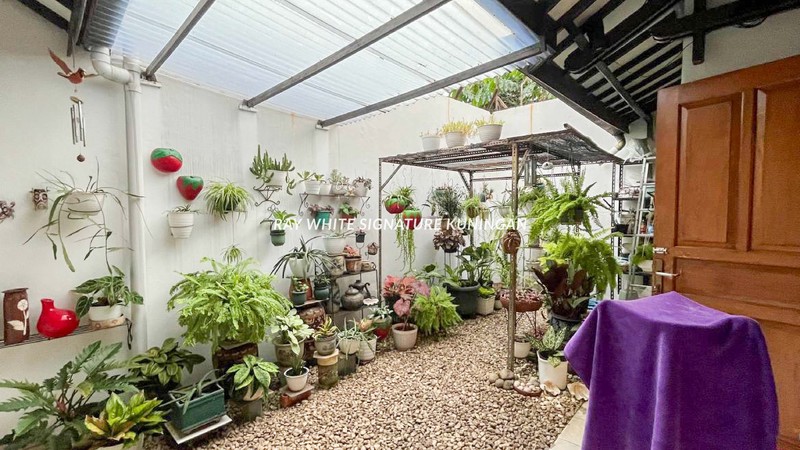 Rumah Siap Huni di Perumahan Bukit Cirendeu Permai II - Dekat Stasiun MRT Lebak Bulus