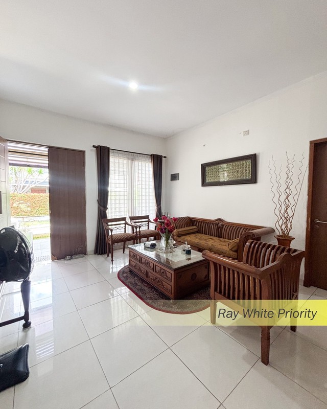 RUMAH MINIMALIS SIAP HUNI DI EMERALD BINTARO SEKTOR 9, TANGERANG SELATAN