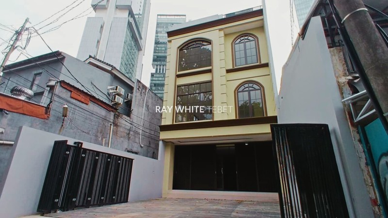 Disewakan Ruko Hadap Jalan Satrio 3,5 Lantai - Setiabudi, Jaksel