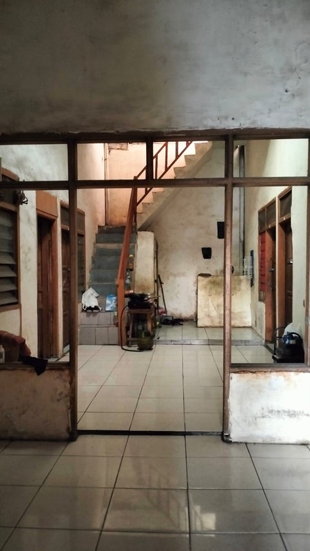 0 Jalan Raya! Rumah Usaha + Kost 10 Kamar - Dekat MERR & Kampus Besar