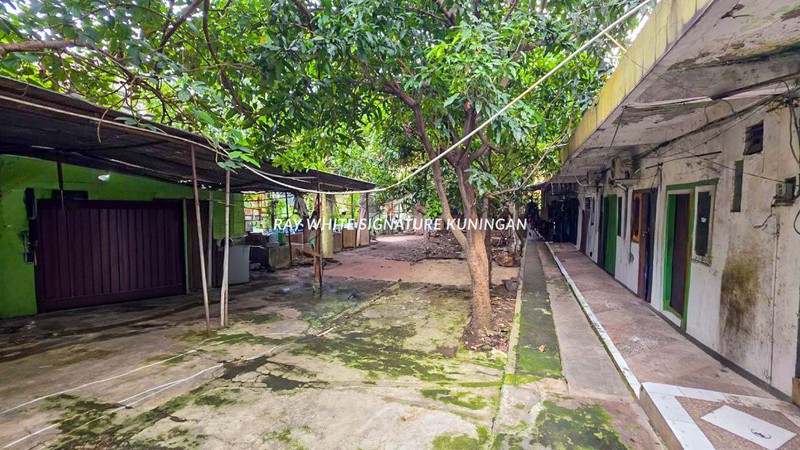 Tanah dan Bangunan Area Komersial Harga Dibawah NJOP di Ciputat Raya 