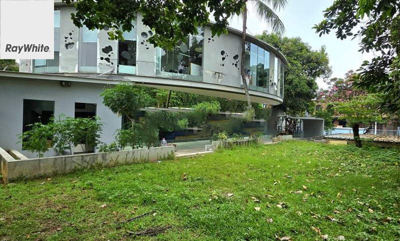 Murah Ruang Usaha Area Kemang Dibawah NJOP 2 Lantai + Basement Jakarta Selatan 