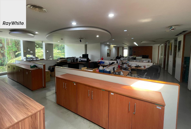 Murah Ruang Usaha Area Kemang Dibawah NJOP 2 Lantai + Basement Jakarta Selatan 