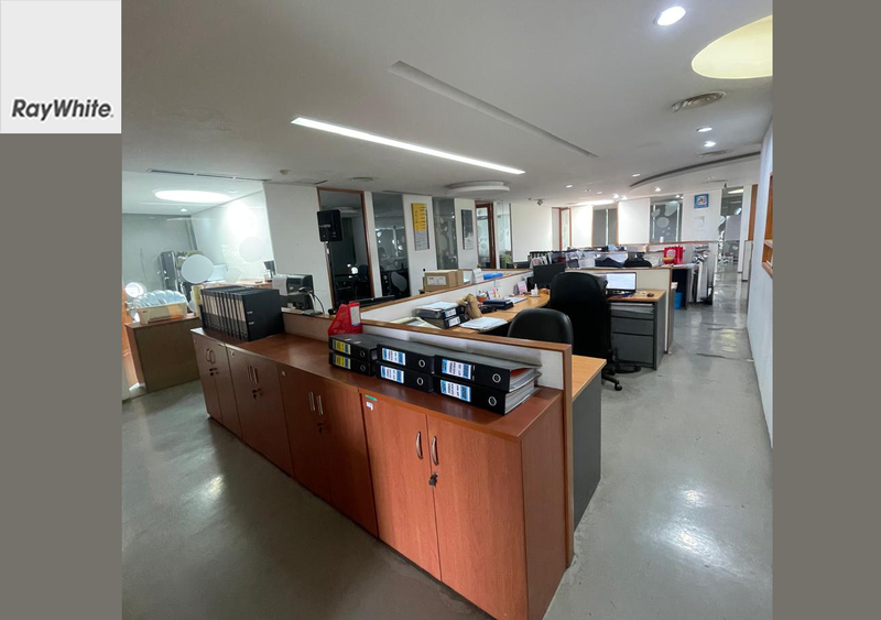 Murah Ruang Usaha Area Kemang Dibawah NJOP 2 Lantai + Basement Jakarta Selatan 